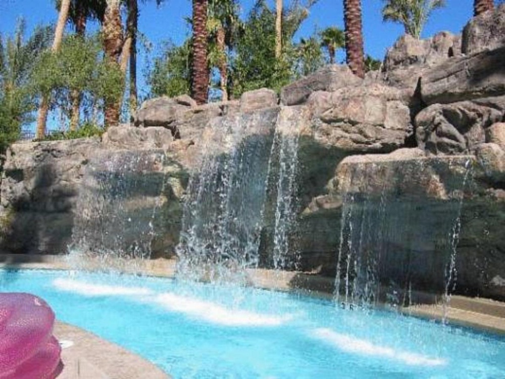 Tahiti Village Resort & Spa Image 11